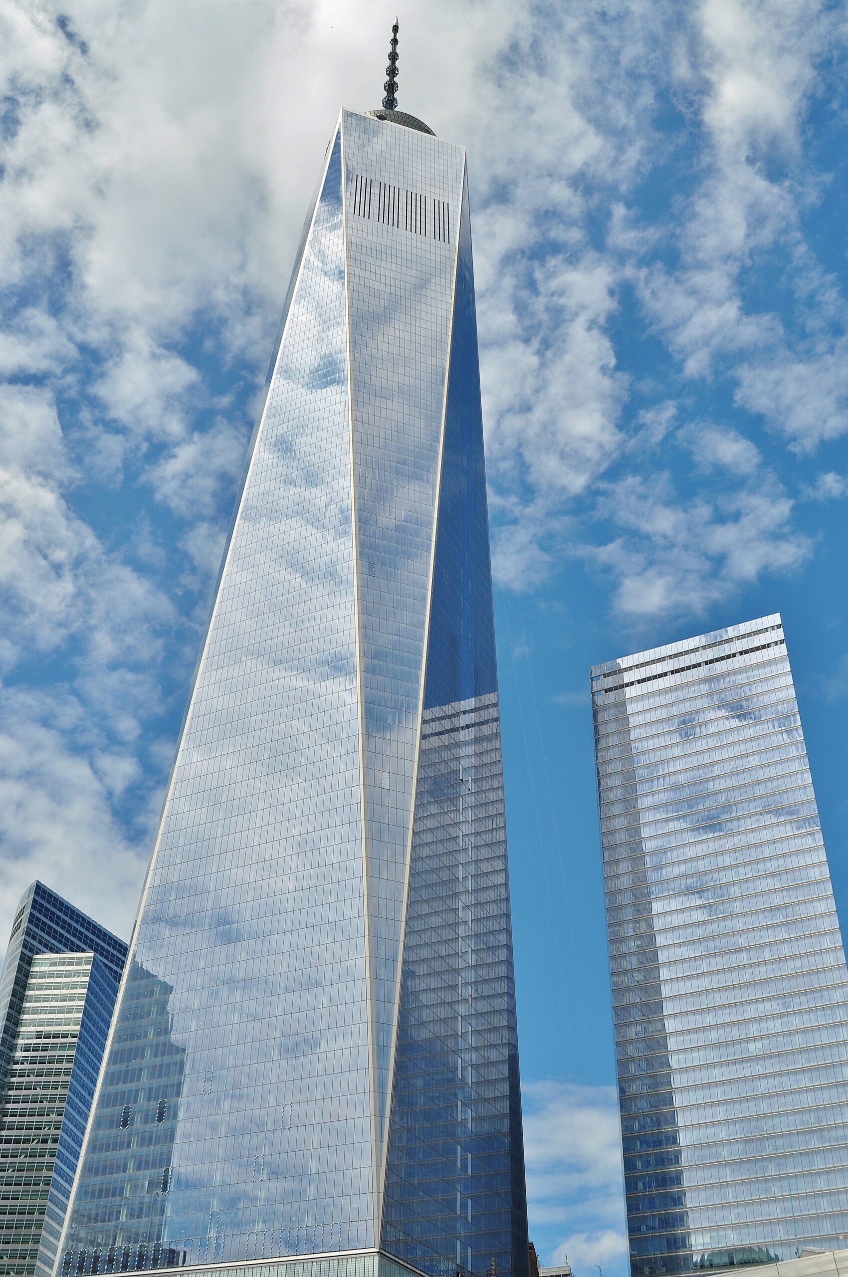 Remembering the Twin Towers: Engineering Facts about the World Trade